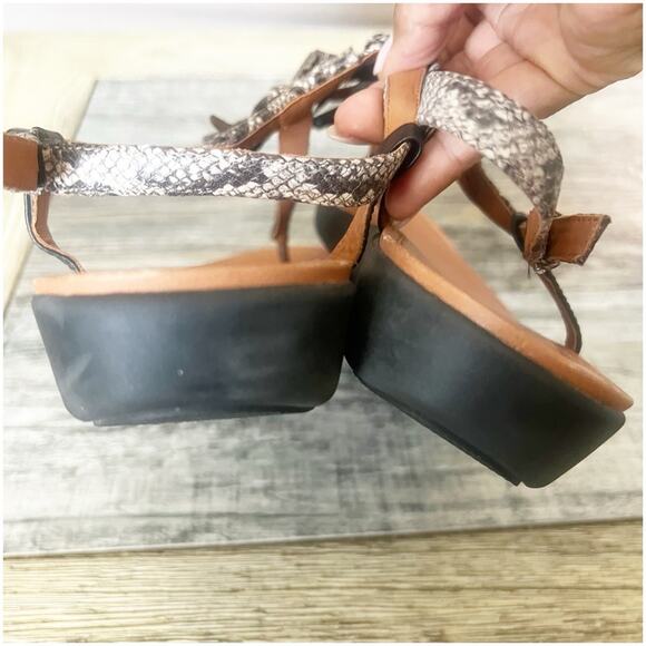 Fit Flop Womens Tia Fringe Leather Thong Sandal Size 11 Snake Slingback Comfort - Picture 6 of 9